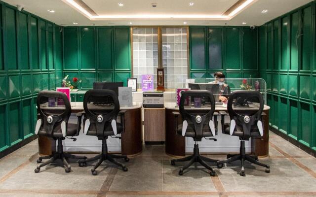 Royal Orchid Fort Resort