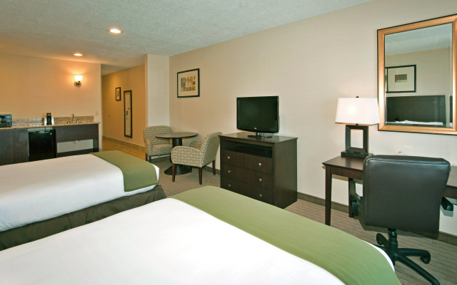 Holiday Inn Express Hotel & Suites Grants - Milan by IHG