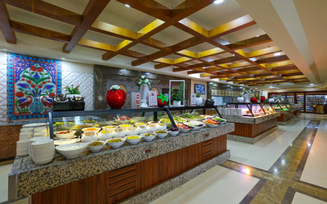 Crystal Family Resort & Spa – All Inclusive