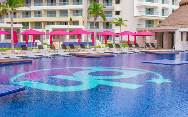 Planet Hollywood Adult Scene Cancun, An Autograph Collection All Inclusive Resort - Adults Only
