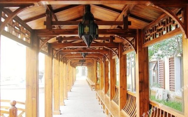 Lanting Garden Hotel