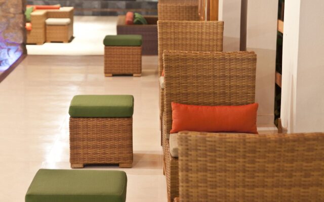 Coco de Mer Hotel and Black Parrot Suites