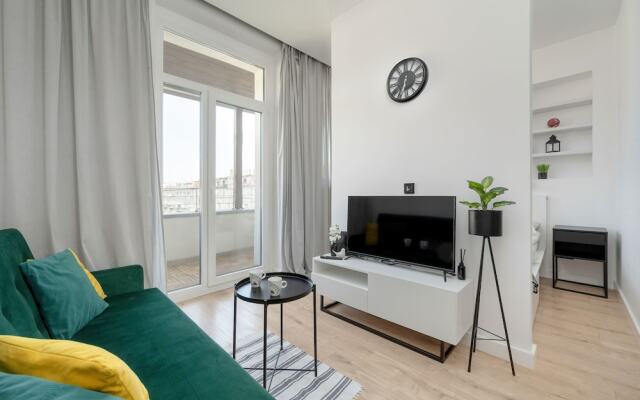 White Studio With Balcony by Renters