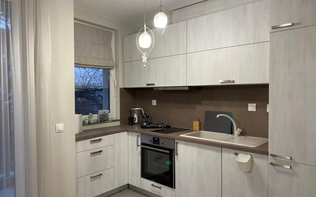 Уютен апартамент на 3 мин. от главната и Капана +паркинг