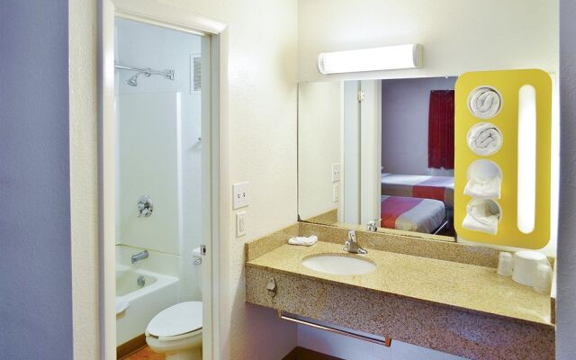 Motel 6