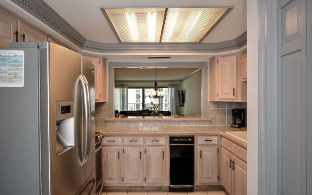 Shoreline 2072 Condo by RedAwning