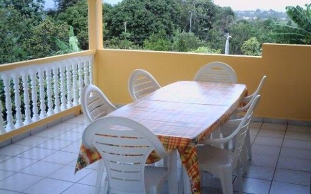 Apartment With 2 Bedrooms in Baie Mahault, With Wonderful sea View, En