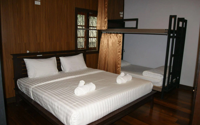 Yuan Hostel