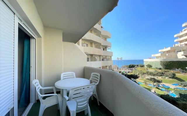 Belvilla by OYO Apartment in Benalma!dena