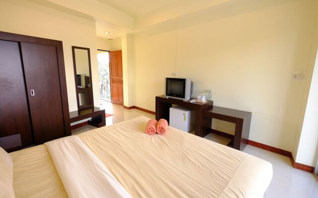 Baan Rim Khong Hotel