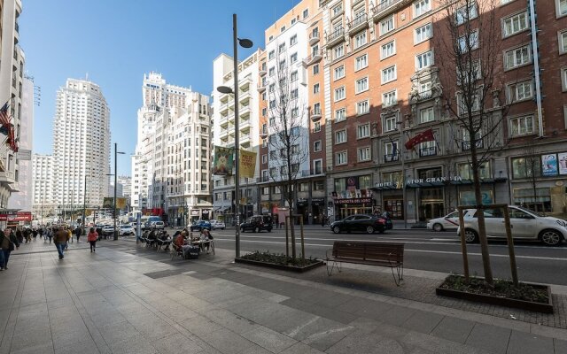 Home Club Gran Via Apartments
