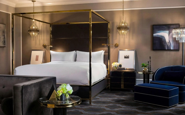 Fairmont Hotel Vancouver