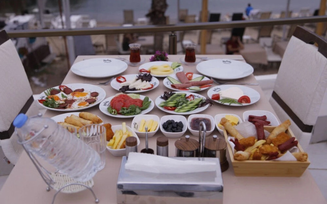 Melisko Beach Hotel