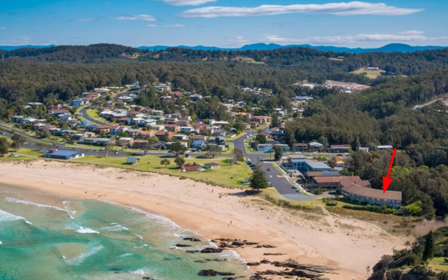 Retreat Beside The Beach - Unit Five