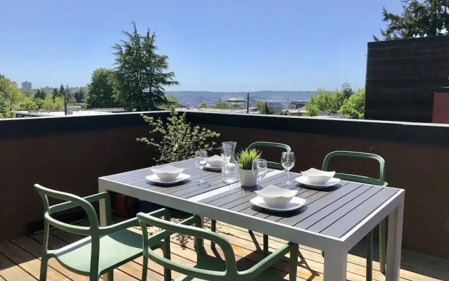 Modern Home in Seattle