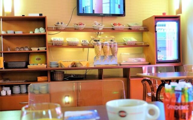 Hotel Caravelle