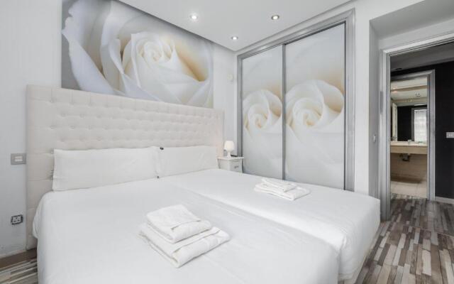 Trendy Apt. Puerto Banús (Free Parking & Pool) - RDR208