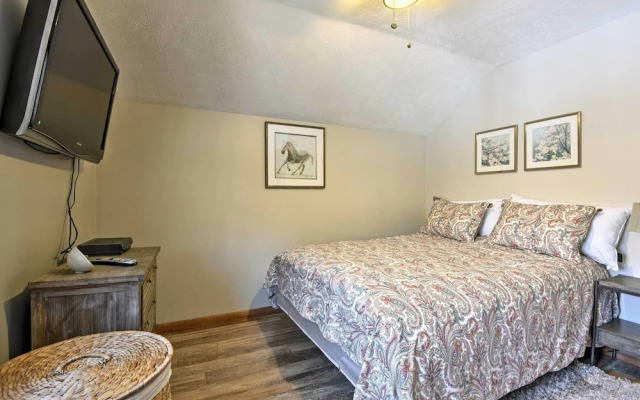 Poconos Vacation Rental w/ Pool Access & Hot Tub!