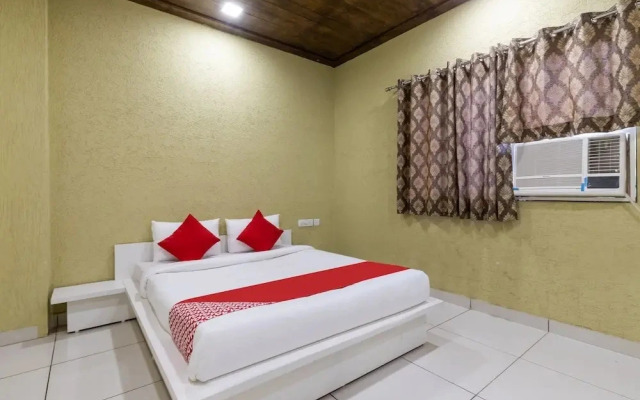 Savoy Suites by OYO Rooms