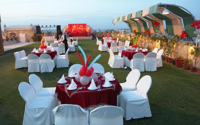 Aveda Hotel Kamal