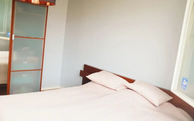Central - 2 Bedroom Apartment