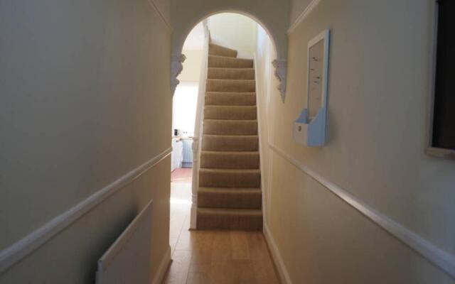 Self contained stylish city home