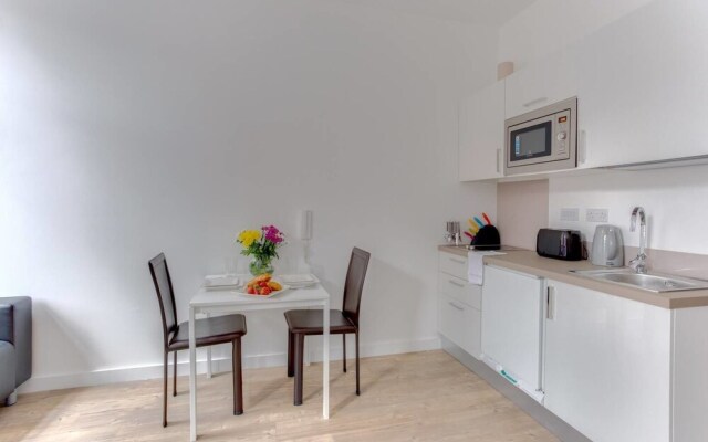 Modern, Bright 1BR Studio in Liverpool!