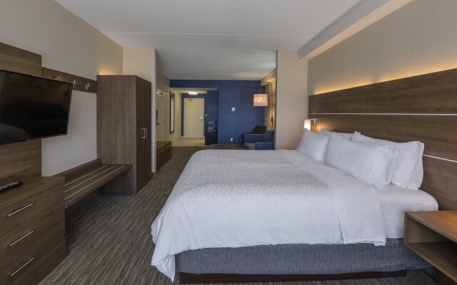 Holiday Inn Express & Suites North Bay by IHG