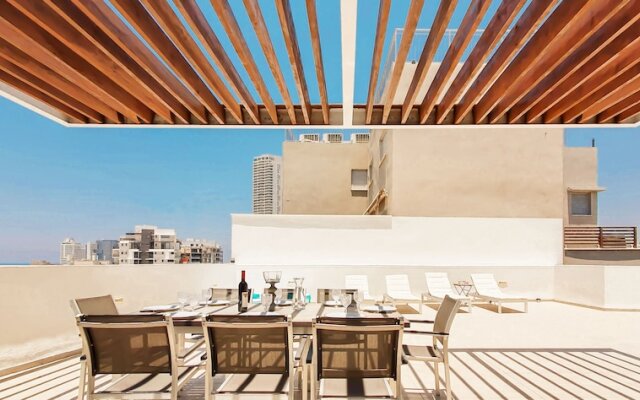 2BDR Roof Top Sea View Neve Tsedek TL56