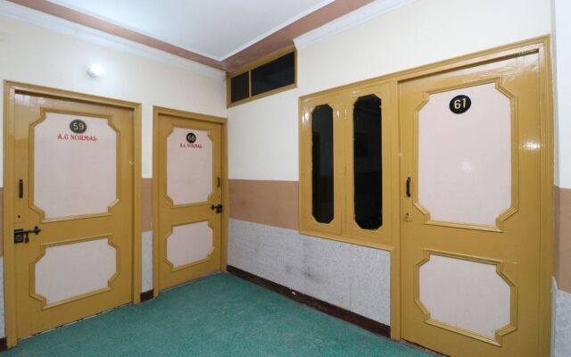 Oyo 28476 Jalandhar Guest House