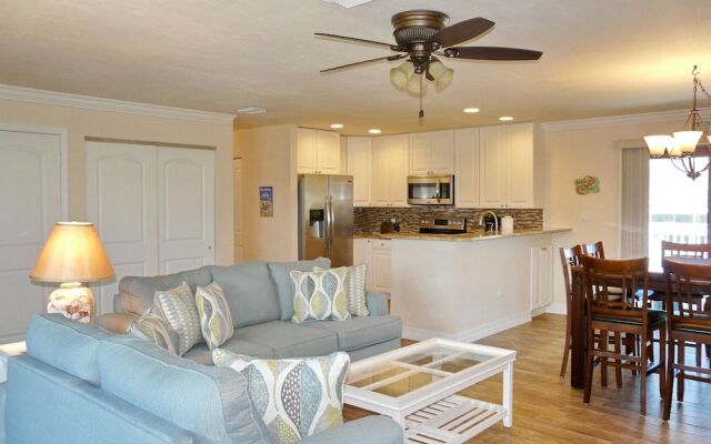 West-facing Home With Pool and 2nd Floor Porch