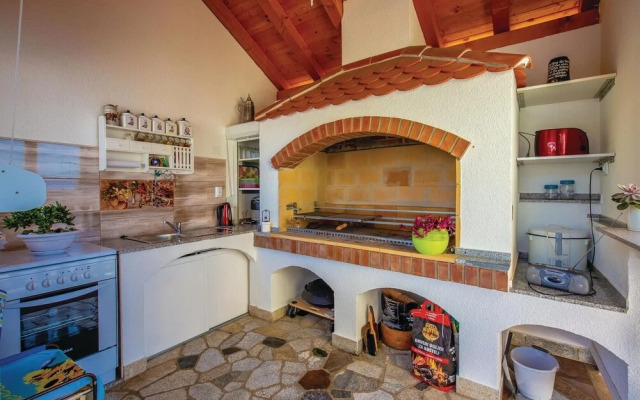 Nice Home in Crikvenica With Wifi and 1 Bedrooms