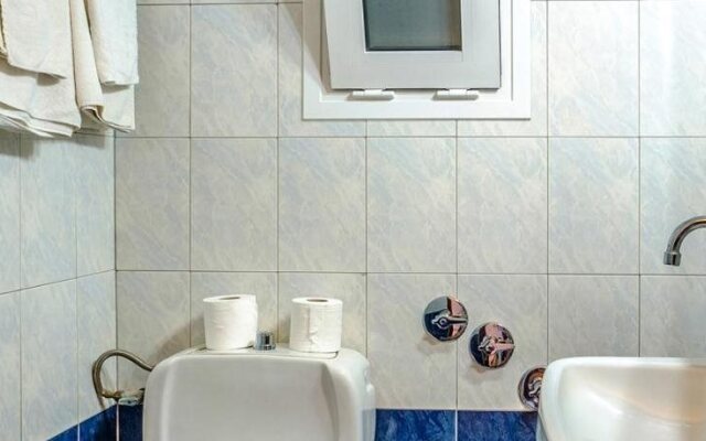 Corali Studios and Portobello Apartments