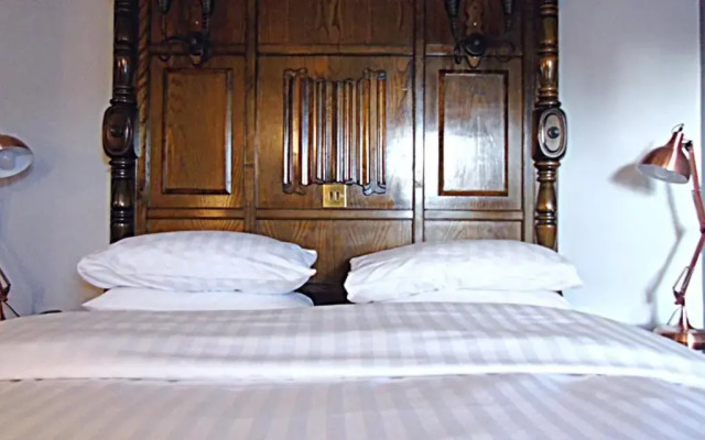 The Lion Hotel