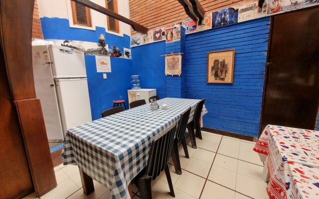 La parada del tren Hostel