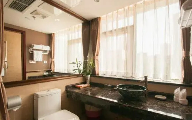 Longzhou Hotel (Chongqing Daping Times Tianjie)
