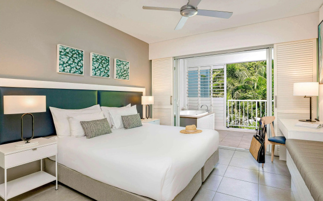 Peppers Beach Club – Guest Rooms – Port Douglas