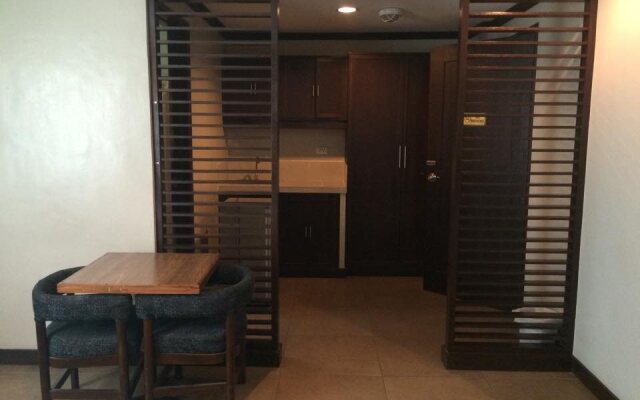 The Lyric Apartelle