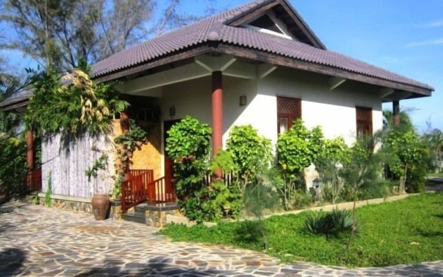 Aniise Villa Resort