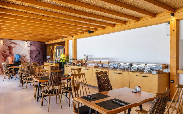 Akkadian Mykonos Resort