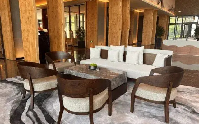 Secan Hotel Qingdao, Curio Collection by Hilton