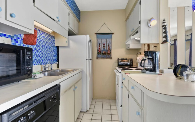 Nautical Watch B-8 by Vtrips