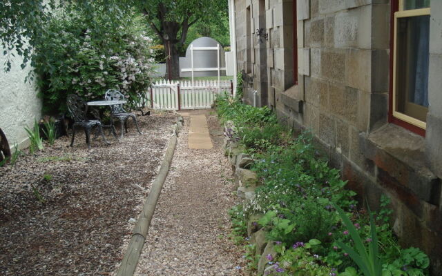 Christopher Hall's Colonial Accommodation