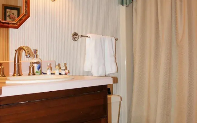 Earlystown Manor Bed & Breakfast