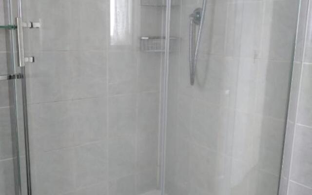 1 Double room with shared bathroom
