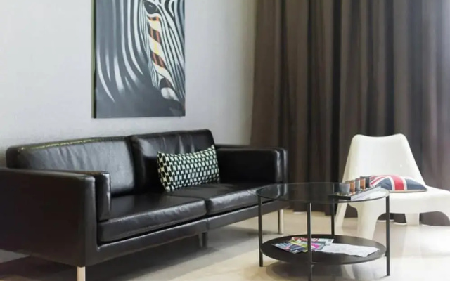 KL101 Service Suite at Soho Suites KLCC