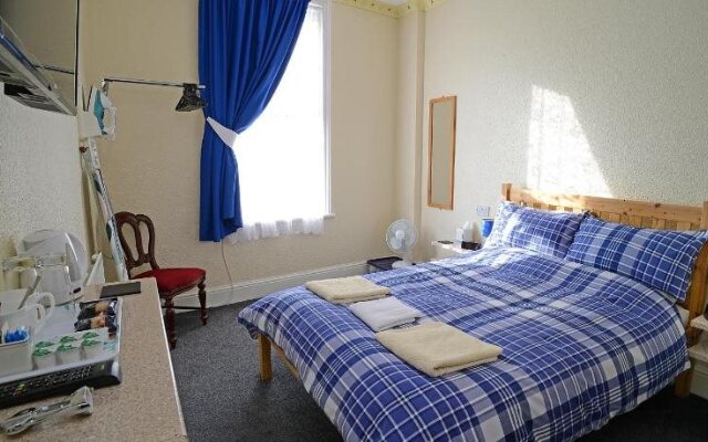 Lynmoore Guest House - BB