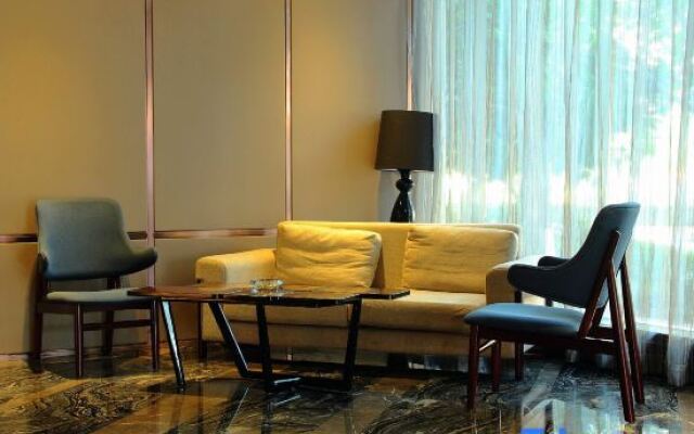 Weishang Hotel (Xichang Moon Lake Park)