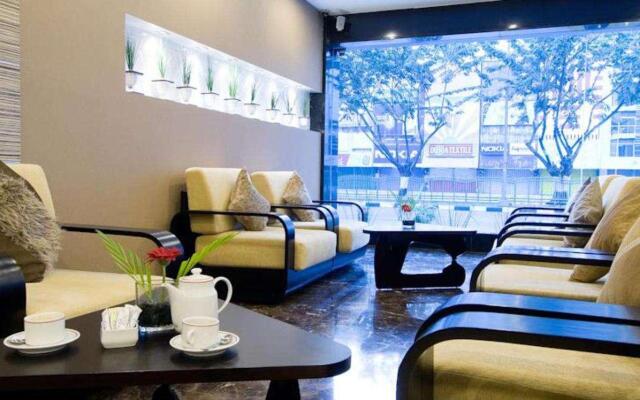 iShine Hotel