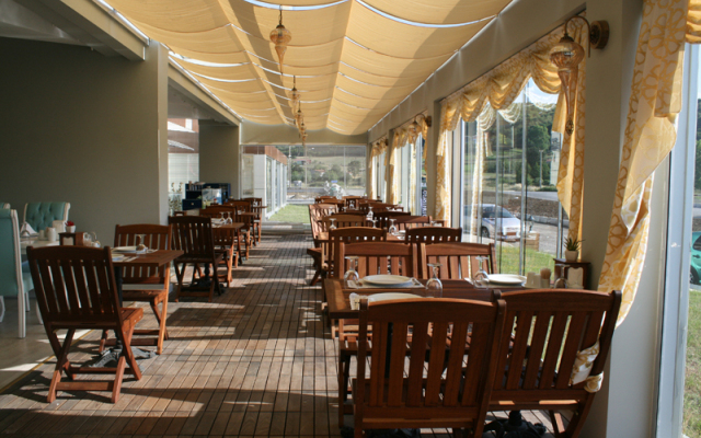 Kadhirga Hotel